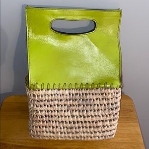 Straw handbag neon green and tan